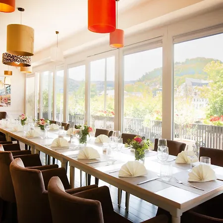 Bad Emser Hof Szálloda